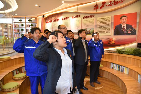 抓實(shí)主題教育 筑牢信仰之基 ——集團(tuán)機(jī)關(guān)黨支部、重山思沃瑞全體黨員走進(jìn)“初心學(xué)堂”參觀學(xué)習(xí)68