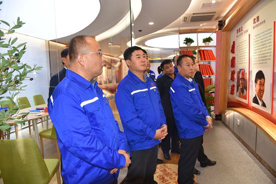 抓實(shí)主題教育 筑牢信仰之基 ——集團(tuán)機(jī)關(guān)黨支部、重山思沃瑞全體黨員走進(jìn)“初心學(xué)堂”參觀學(xué)習(xí)68