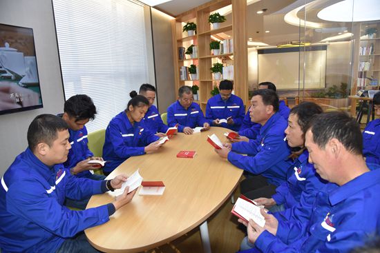 傳承紅色基因 堅(jiān)定理想信念11