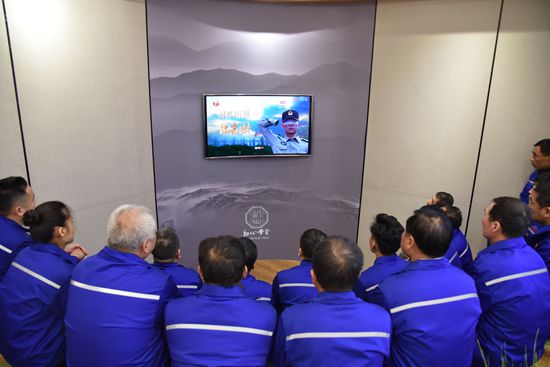 傳承紅色基因 堅(jiān)定理想信念11