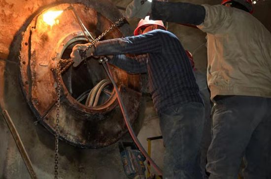 大修進(jìn)行時(shí)，這里有一群可愛的重山人.......