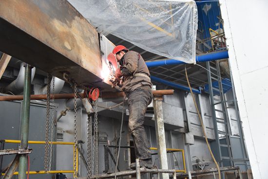 大修進(jìn)行時，這里有一群可愛的重山人......41