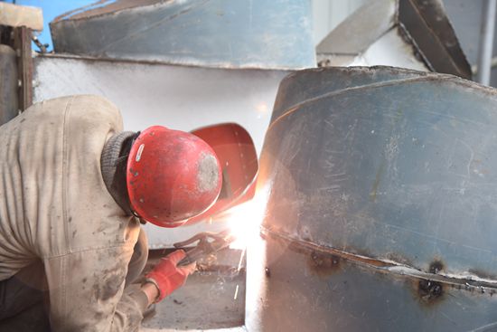 大修進(jìn)行時，這里有一群可愛的重山人......41