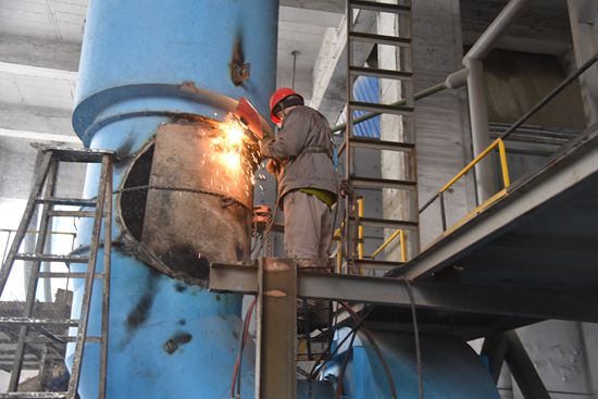 大修進(jìn)行時，這里有一群可愛的重山人......41