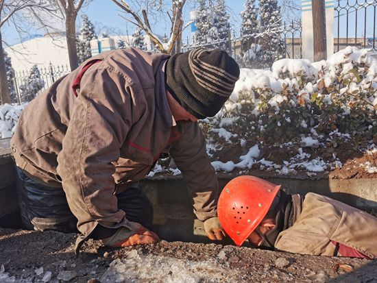 大修進(jìn)行時，這里有一群可愛的重山人......41