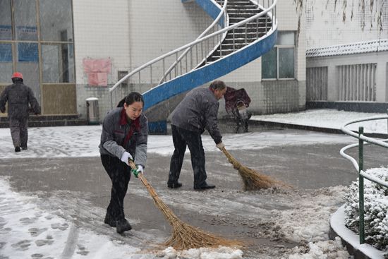 大修進(jìn)行時，這里有一群可愛的重山人......41