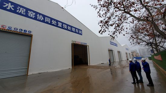 嚴防死守戰(zhàn)疫情 攻堅克難抓復產14