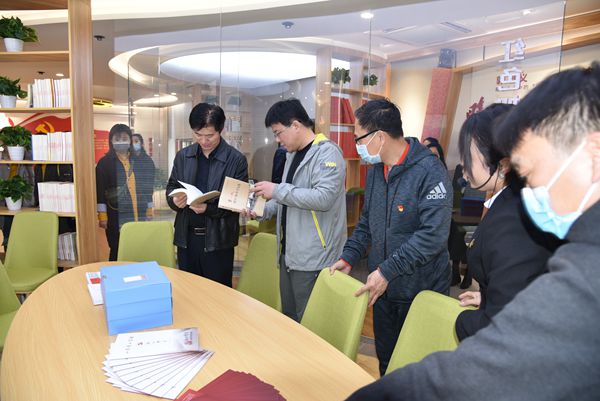 淄川區(qū)黨建工作實訓(xùn)班到集團參觀學(xué)習(xí)30