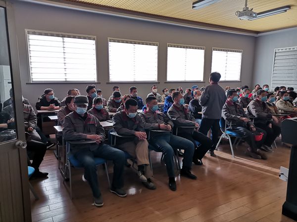 魯中水泥組織安全培訓(xùn)8