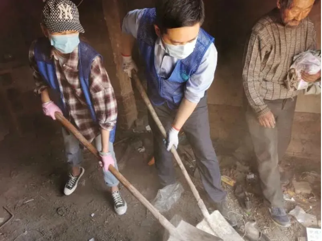 助力脫貧攻堅，人才協(xié)會在行動35