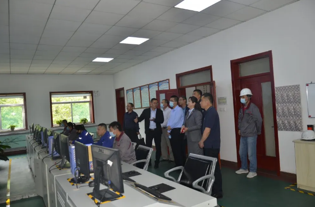 陜西航天建設(shè)集團(tuán)、齊魯現(xiàn)代產(chǎn)業(yè)研究院到魯中水泥參觀交流35