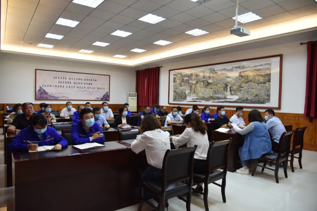 集團機關、魯中水泥黨支部召開入黨積極分子推選會議57