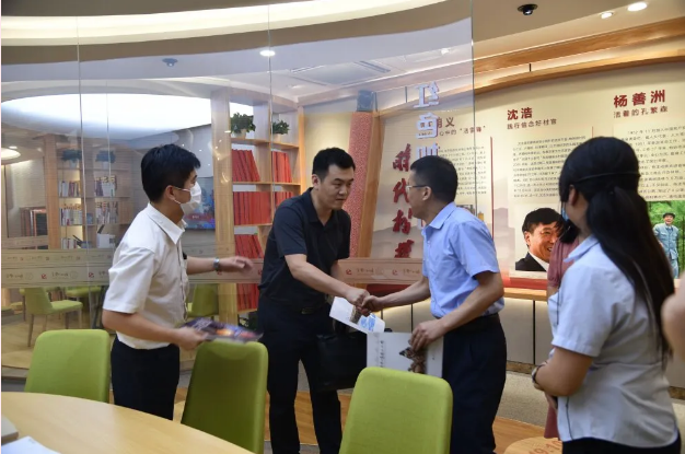 市委組織部到重山集團(tuán)調(diào)研72