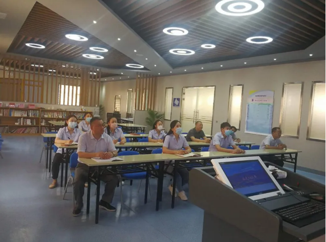 財(cái)務(wù)中心組織“致良知”集體學(xué)習(xí)87