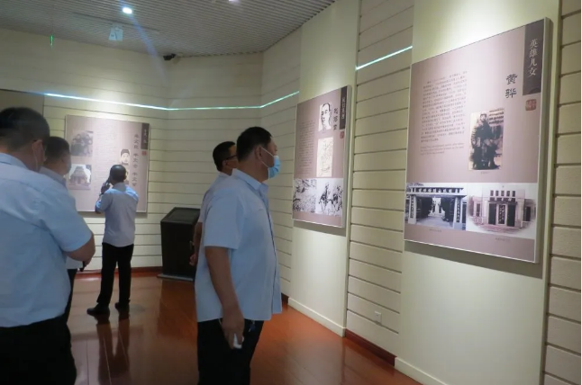 黃驊黨員講奉獻 義務(wù)勞動慶七一7