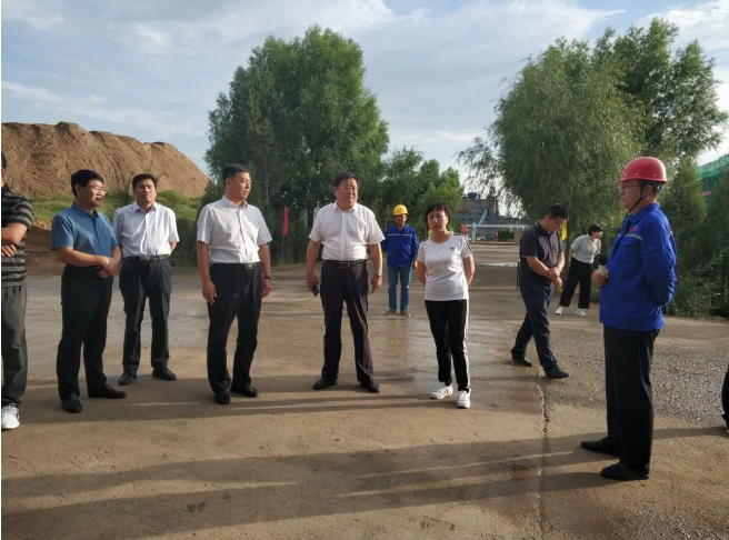 赤峰市人大代表到鵬峰化工視察調(diào)研13