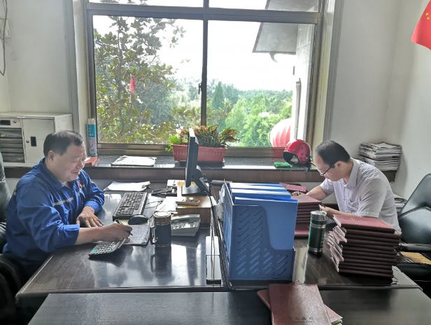 開展黨建督查 推動工作落實——集團(tuán)開展7月份黨建月度督查37