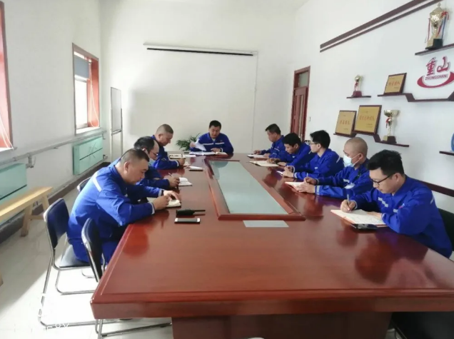 思沃瑞召開勞動(dòng)防護(hù)用品專項(xiàng)治理會(huì)議45
