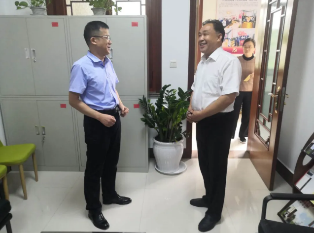 市委黨校領(lǐng)導(dǎo)到重山集團(tuán)調(diào)研指導(dǎo)72