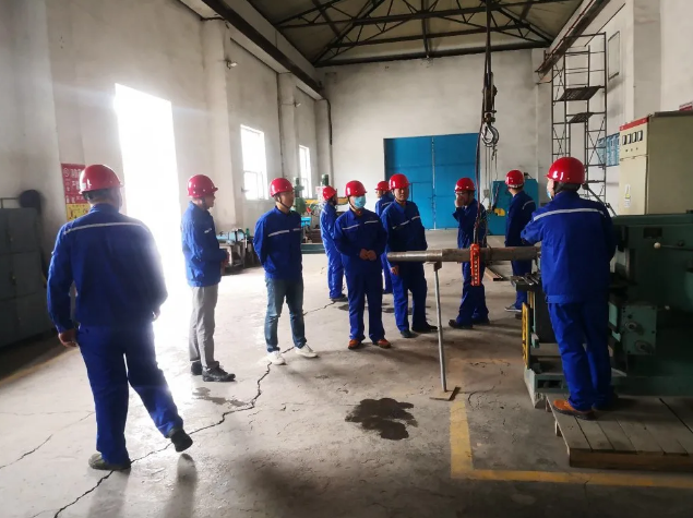 魯蒙水泥組織勞動防護(hù)用品專項(xiàng)檢查10