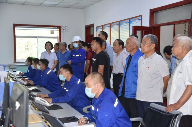 南韓村黨員走進重山集團開展主題黨日活動99