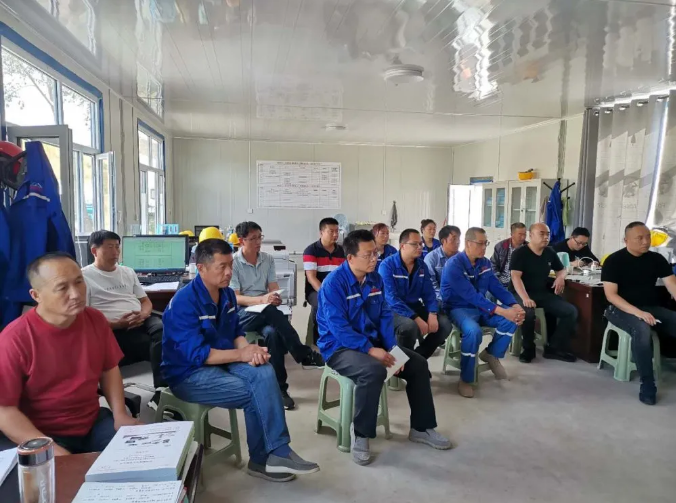 鵬峰化工項目部組織集體學習22