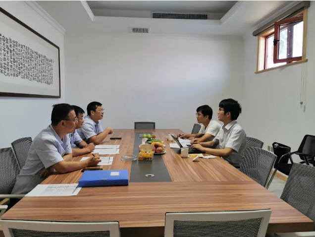 萬(wàn)華集團(tuán)相關(guān)領(lǐng)導(dǎo)到重山思沃瑞進(jìn)行調(diào)研20