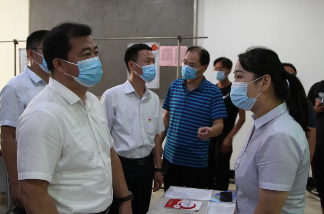 集團組織參加人才招聘會84