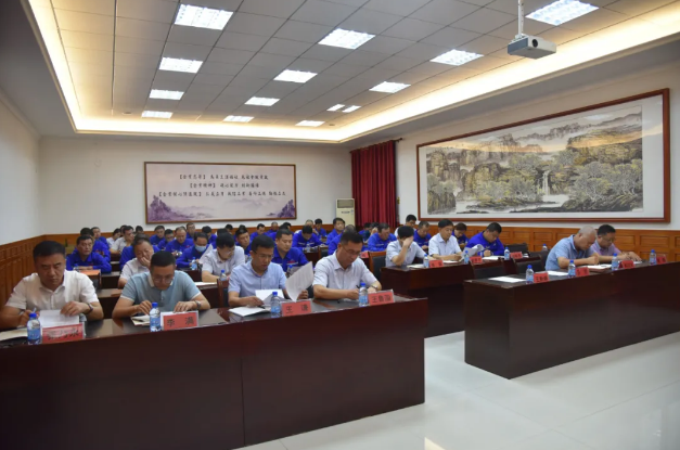 集團公司組織集體學(xué)習(xí) ——王會強副總談新舊版《通用硅酸鹽水泥》標準74