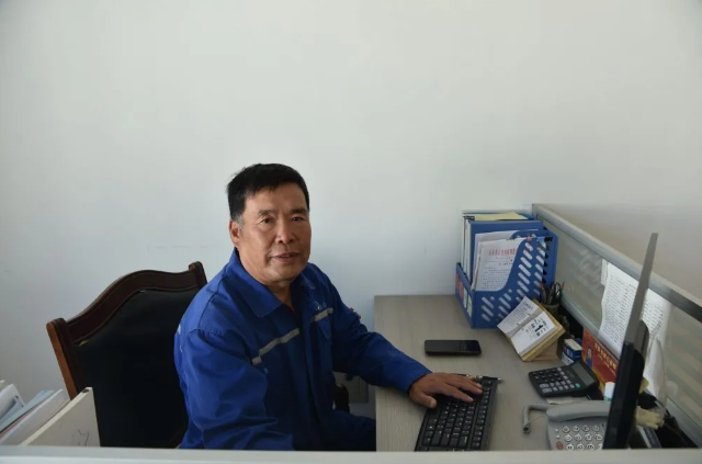 重山人·重山事|把責(zé)任扛在肩上 把良知裝在心中——記重山光電綜合管理部經(jīng)理殷曉華68