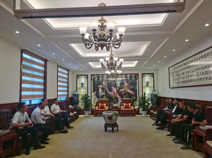 扎魯特旗到重山集團參觀考察33