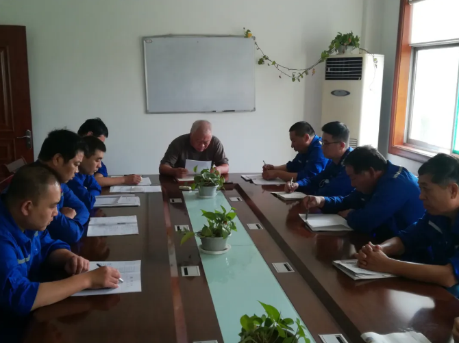 熱電廠組織“致良知”集體學(xué)習(xí)30