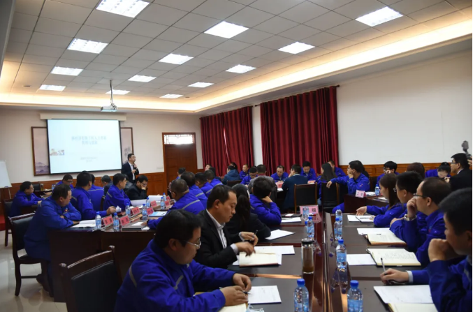 集團(tuán)高層研修班《新經(jīng)濟(jì)形勢下的人力資源管理與創(chuàng)新》課程圓滿結(jié)束96