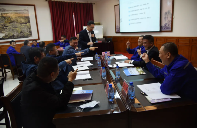 集團(tuán)高層研修班《新經(jīng)濟(jì)形勢下的人力資源管理與創(chuàng)新》課程圓滿結(jié)束96