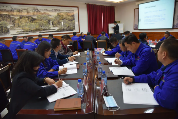 集團(tuán)高層研修班《新經(jīng)濟(jì)形勢下的人力資源管理與創(chuàng)新》課程圓滿結(jié)束96