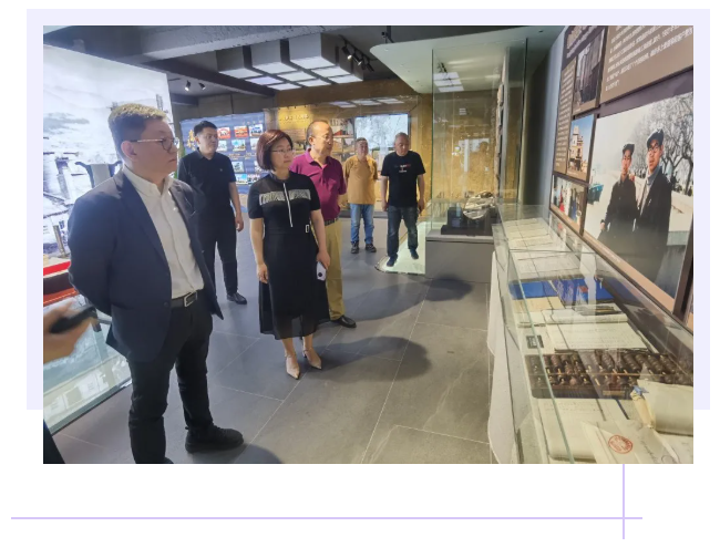 山東省文化廳副廳長張桂林到重山集團(tuán)調(diào)研91