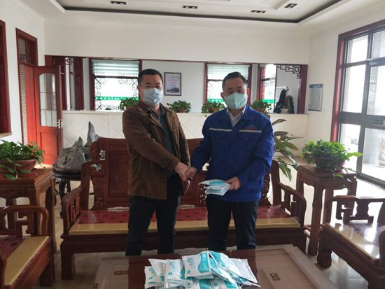 愛心捐贈 共抗疫情